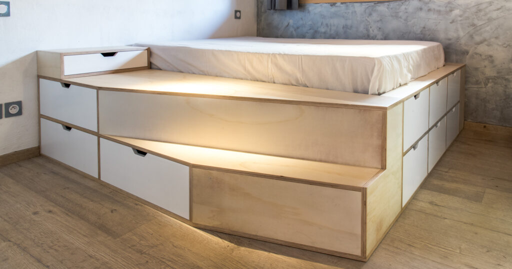Mobilier design en bois contemporain