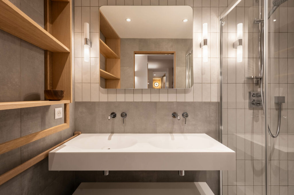 salle de bain design pour appartement en montagne